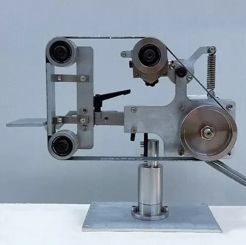 762x25MM 0.55 kW 30M/S Bandschleifmaschine Vertikale Horizontale Bürstenlose Bandmaschine Polierer 762x25MM 0.55 kW 30M/S Bandschleifmaschine Vertikale Horizontale Bürstenlose Bandmaschine Polierer