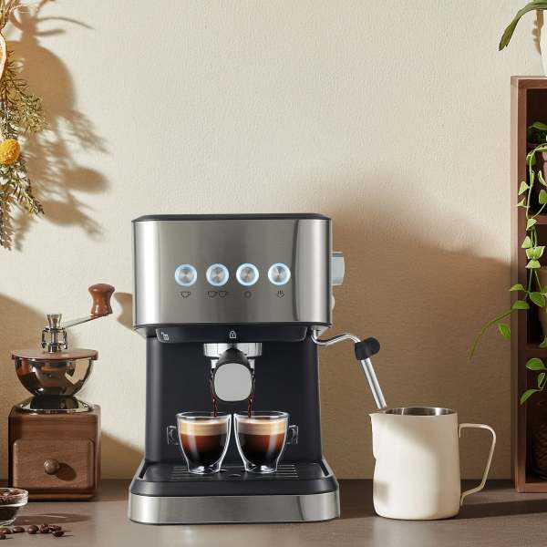 Kaffeemaschine, kleine Filterkaffeemaschine, halbautomatische Kaffeemaschine Kaffeemaschine, kleine Filterkaffeemaschine, halbautomatische Kaffeemaschine