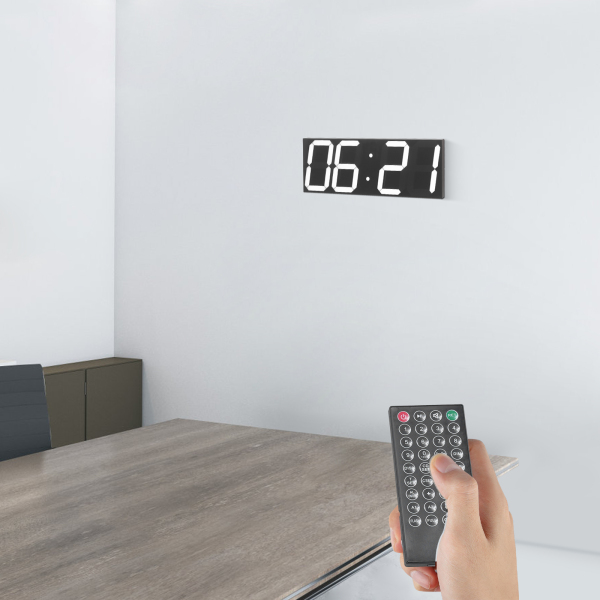 LED-Digitaluhr, LED-Wanduhr, LED-Digitaluhr mit Fernbedienung für Wohnzimmer, Büros – weiße Schrift