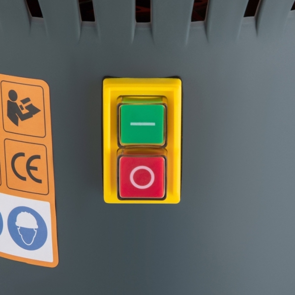 Elektrischer Fleischwolf, 1300 W, mit 50-l-Eimer und 5 Sieblöchern, geeignet für die Futterherstellung Elektrischer Fleischwolf, 1300 W, mit 50-l-Eimer und 5 Sieblöchern, geeignet für die Futterherstellung